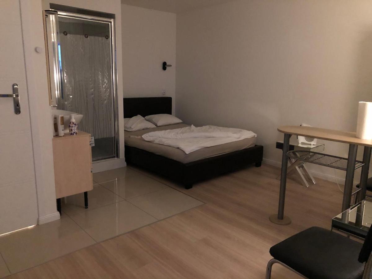 Mini Studio A Bed4U Late Check In Lublin Exterior photo